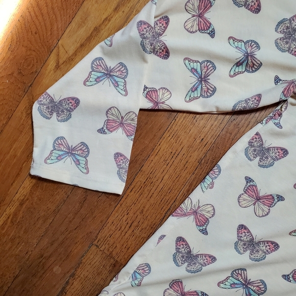 LuLaRoe Collared Button Up Long Sleeve Top With Butterflies - Picture 7 of 12